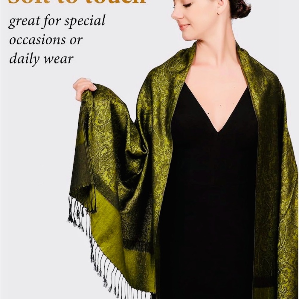 Pashmina Elegant Green Paisley  NWOT - Picture 2 of 7